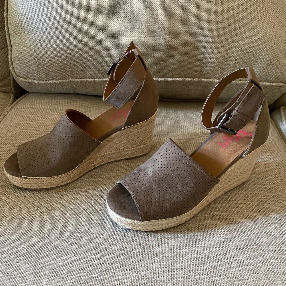 Brand new Jellypop Ravishing Espadrille Wedge